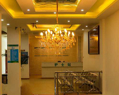 古玩电影全集_“情牵丝路 不朽胡杨”周尊圣胡杨作品展隆重开幕