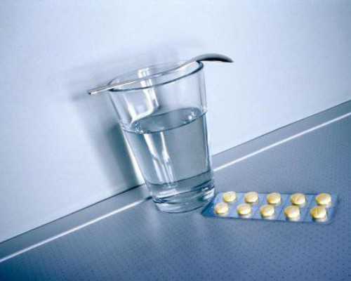 古董古玩拍卖交易_《演出》