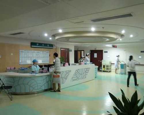 古玩生意为何难做_凯斯·哈林大型个展亮相上海 再现纽约街头涂鸦艺术