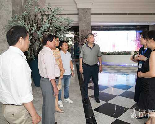 天刀古玩鉴定暖手炉_估价700万美元！希特勒阅兵座驾将拍卖