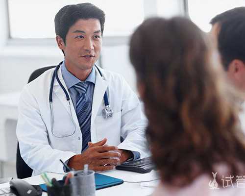 八周多可以香港验血吗_丰富多彩的意思“丰富多彩”和“丰富多采”一样吗？