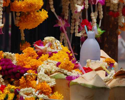 武汉古玩市场在哪里摆摊,别扭鬼爱你就会欺负你的四大星座男